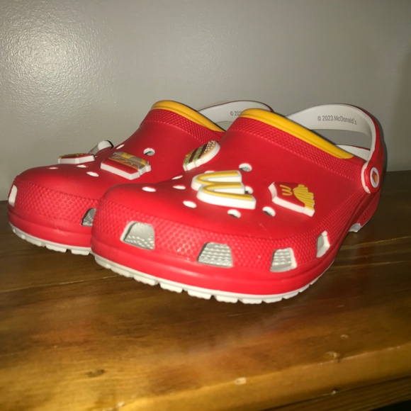 Crocs classic limited edition red Ronald McDonald’s clog - Picture 9 of 16